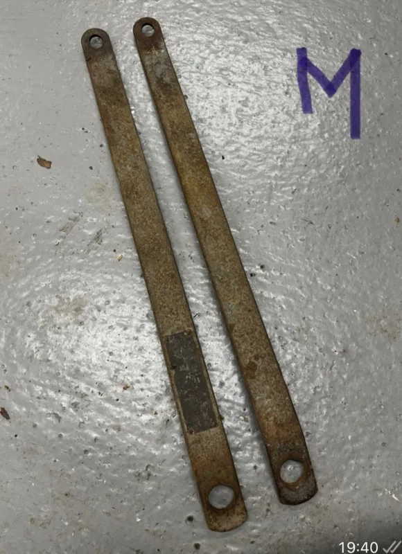 Hitch and lifting straps Massey Ferguson 35 — photo 3